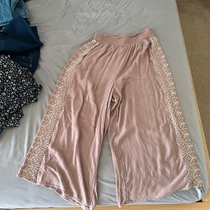 American Eagle flowy pants